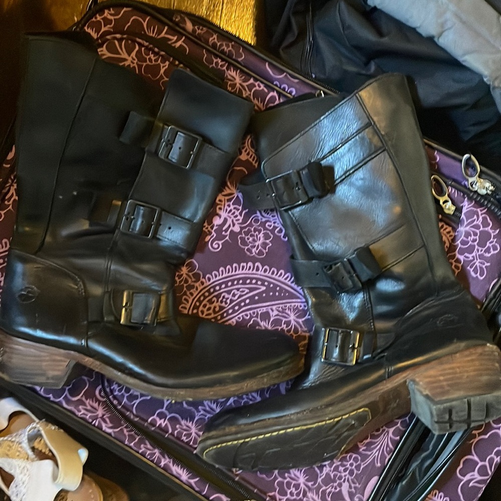 Black doc martins combat boots